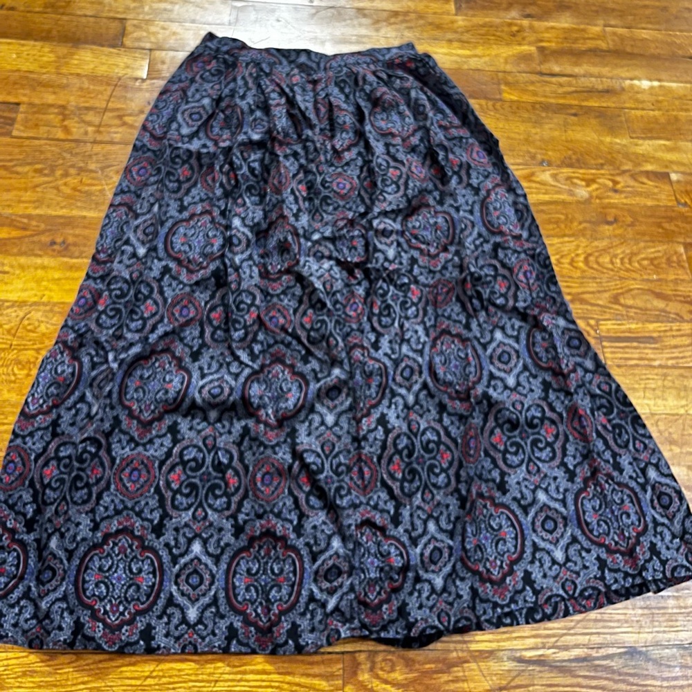 Long Navy Blue Patterned Skirt💙